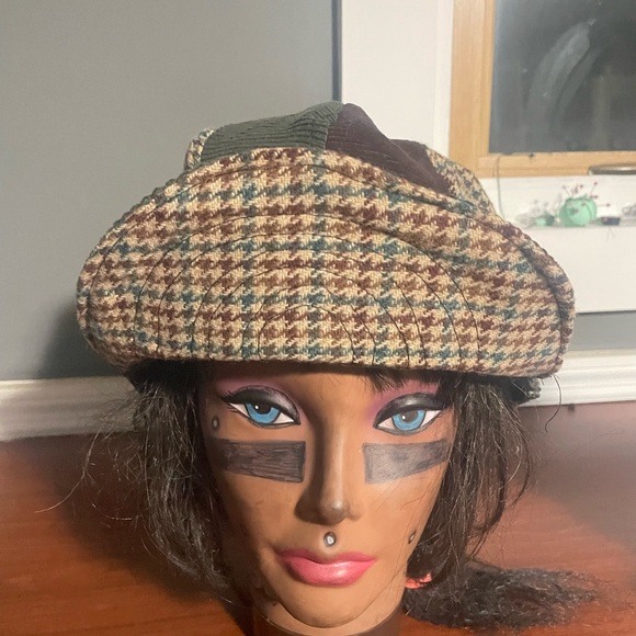 Custom made hat - Picture 4 of 10